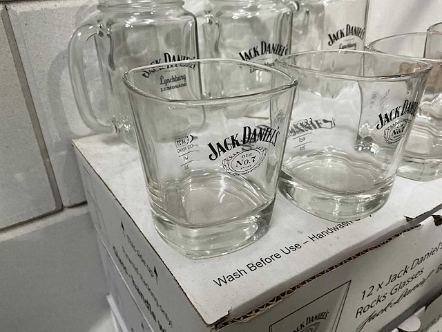 Jack daniels partij diverse glazen - afbeelding 6 van  7