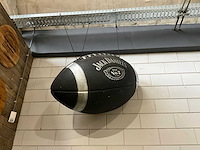 Jack daniels rugbybal xl - circa 100cm lang op voet of hangend - afbeelding 2 van  2