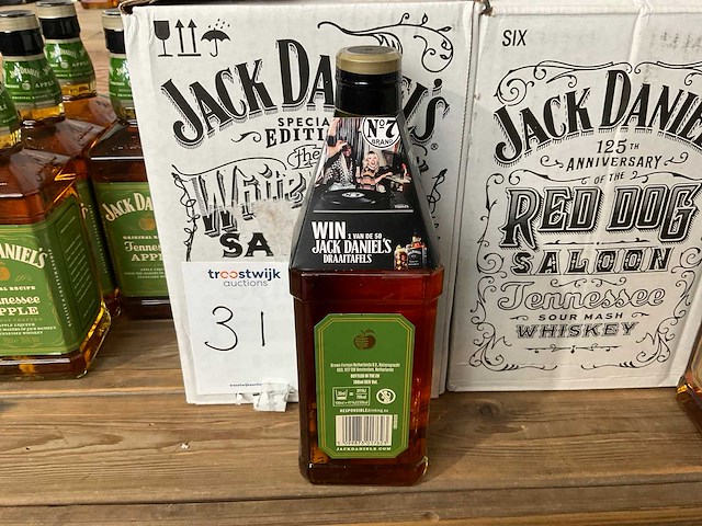 Jack daniels whiskey (18x) - white rabbit - red dog - apple - afbeelding 7 van  8
