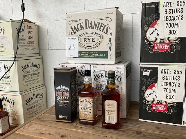 Jack daniels whiskey (18x) ieder 1 doos - white rabbit - red dog - straight rye - afbeelding 8 van  8