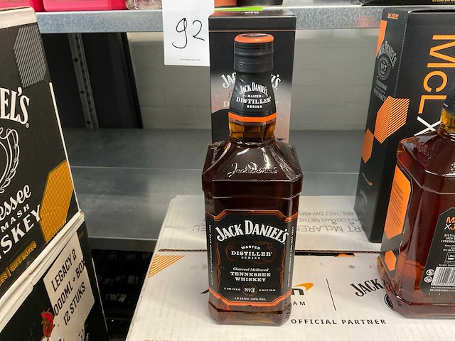 Jack daniels whiskey (24x) (2 volle dozen a 12 stuks) - afbeelding 4 van  6