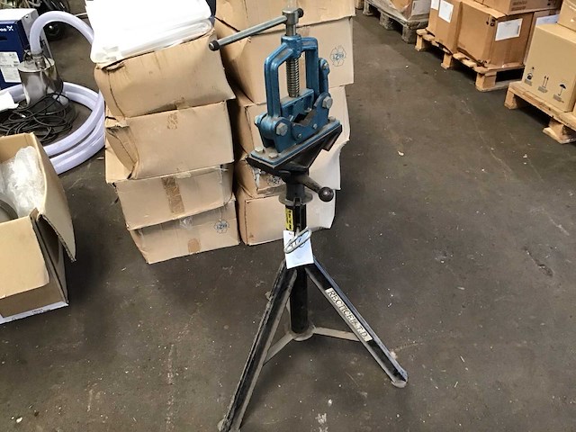 Jack pijpbank met statief - afbeelding 1 van  4