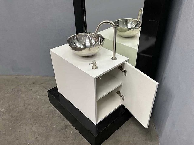 Jacob interior - badmeubelset met mgs wastafelkraan - afbeelding 2 van  4