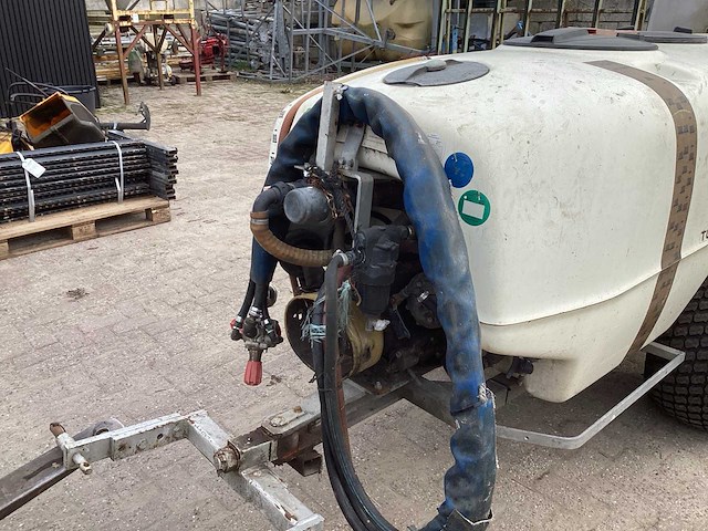Jacoby turbo mat-27/35 vec veldspuit - afbeelding 13 van  14
