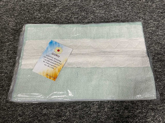 Jacquard - 50x100 - handdoek (240x) - afbeelding 2 van  3