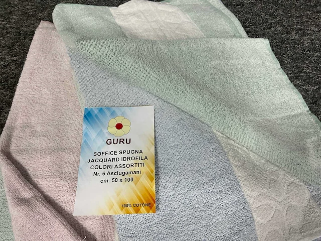 Jacquard - 50x100 - handdoek (240x) - afbeelding 3 van  3