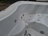 Jacuzzi 5 persoons jacuzzi en buitenspa - afbeelding 9 van  19