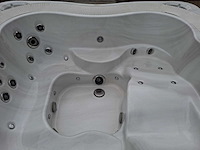 Jacuzzi 5 persoons jacuzzi en buitenspa - afbeelding 10 van  19