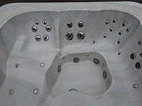 Jacuzzi 5 persoons jacuzzi en buitenspa - afbeelding 7 van  32