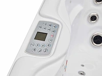 Jacuzzi en buitenspa - vonato - 0 - 6 persoons met 1 ligplaats - afbeelding 21 van  24