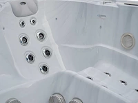 Jacuzzi en buitenspa - vonato - 0 - vrijstaand 5 persoons bad - afbeelding 3 van  6