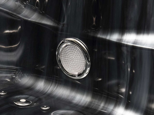 Jacuzzi en buitenspa - vonato - flavina - 0 - 5-persoons spa met 3 ligplaatsen - afbeelding 6 van  23