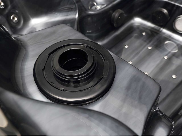 Jacuzzi en buitenspa - vonato - flavina - 0 - 5-persoons spa met 3 ligplaatsen - afbeelding 23 van  23