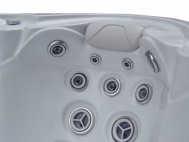 Jacuzzi en buitenspa - vonato - lerano - 0 - vrijstaand 5 persoons bad - afbeelding 11 van  11