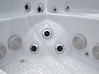 Jacuzzi en buitenspa - vonato - lunaro - 0 - vrijstaand 5 persoons bad - afbeelding 7 van  9