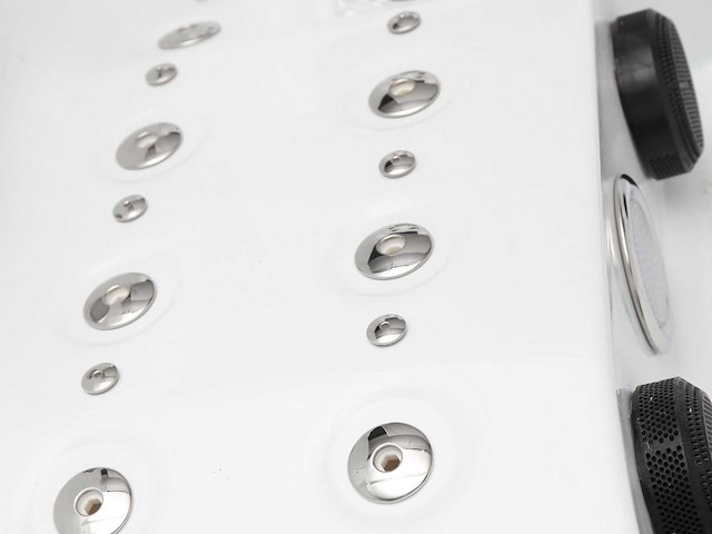 Jacuzzi en buitenspa - vonato - milaro - 0 - 5-persoons spa met 3 ligplaatsen - afbeelding 2 van  21