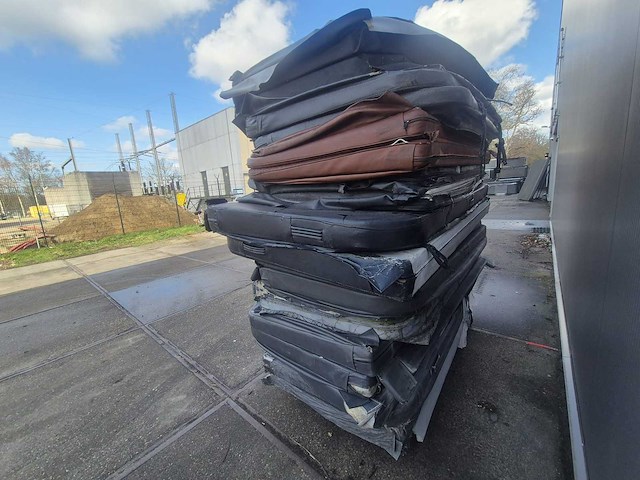 Jacuzzi en buitenspa covers (16x) - afbeelding 1 van  1