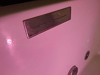 Jacuzzi en buitenspa - afbeelding 7 van  27