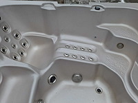 Jacuzzi en buitenspa - afbeelding 5 van  27