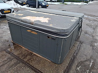 Jacuzzi en buitenspa - afbeelding 27 van  34