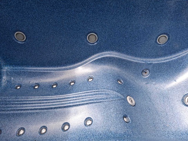 Jacuzzi en buitenspa - afbeelding 11 van  11