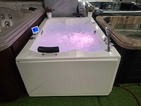 Jacuzzi en buitenspa - afbeelding 3 van  27