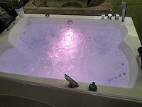 Jacuzzi en buitenspa - afbeelding 26 van  27