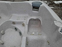 Jacuzzi en buitenspa - afbeelding 2 van  22