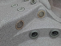 Jacuzzi en buitenspa - afbeelding 25 van  27