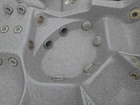 Jacuzzi en buitenspa - afbeelding 24 van  27