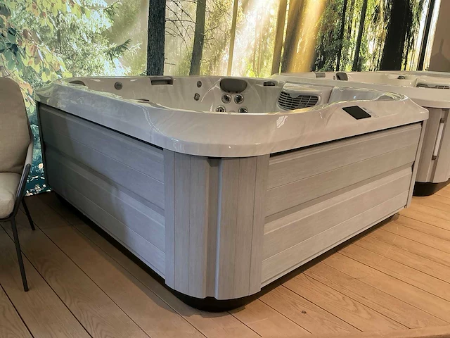 Jacuzzi j-345 buitenspa - afbeelding 4 van  11