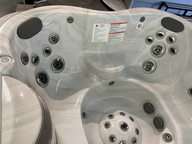 Jacuzzi j-345 buitenspa - afbeelding 10 van  11