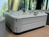 Jacuzzi j-355 buitenspa - afbeelding 3 van  10