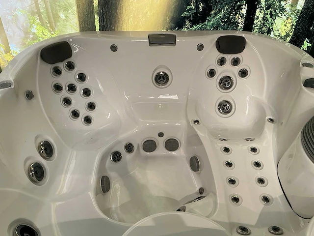 Jacuzzi j-355 buitenspa - afbeelding 5 van  10