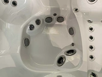 Jacuzzi j-355 buitenspa - afbeelding 8 van  10