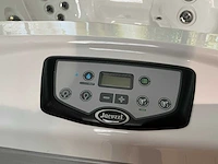 Jacuzzi j-355 buitenspa - afbeelding 9 van  10