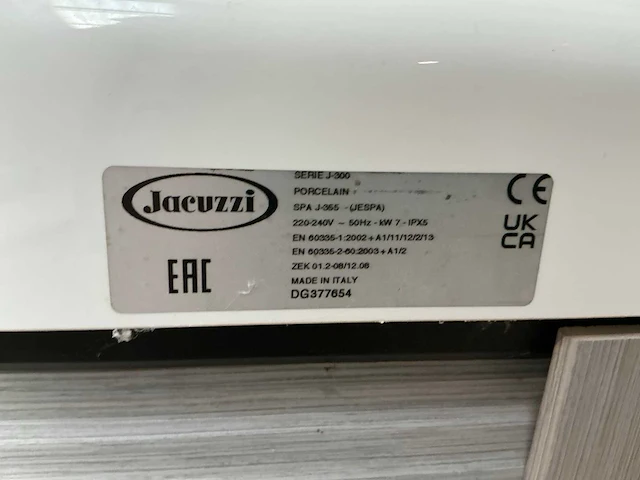 Jacuzzi j-355 buitenspa - afbeelding 10 van  10