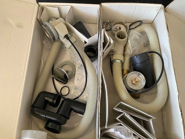 Jacuzzi kit diversen accessoires onderdelen - afbeelding 1 van  7