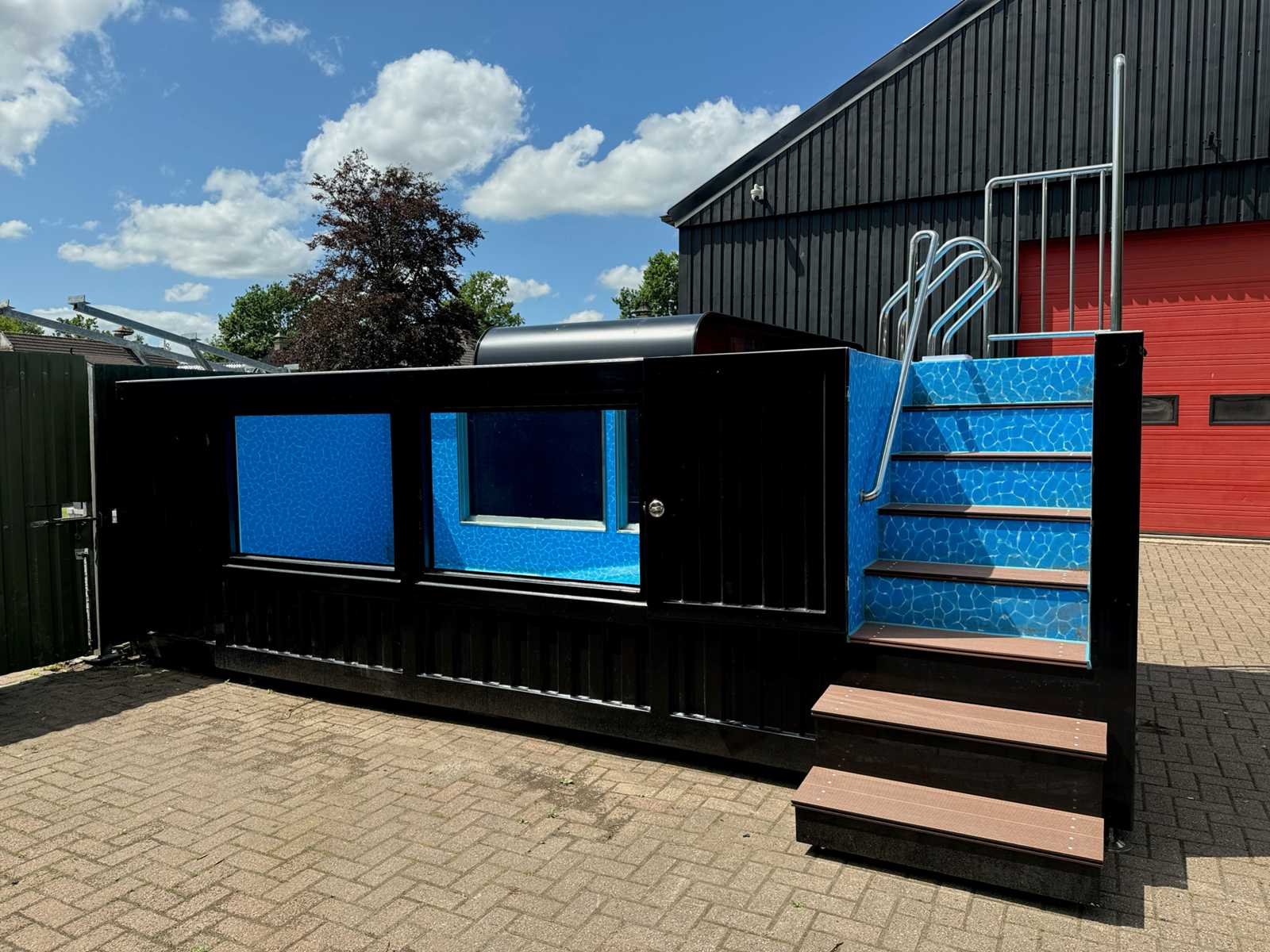 Jacuzzi, sauna, ijsbaden, zwembaden en gereedschappen