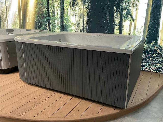 Jacuzzi virtus overloopspa - afbeelding 7 van  14
