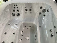 Jacuzzi virtus overloopspa - afbeelding 10 van  14
