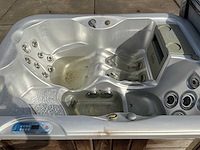 Jacuzzi - afbeelding 13 van  16