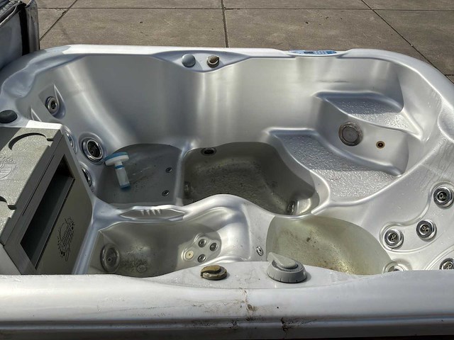 Jacuzzi - afbeelding 15 van  16