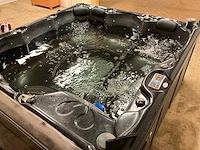 Jacuzzi - afbeelding 11 van  14