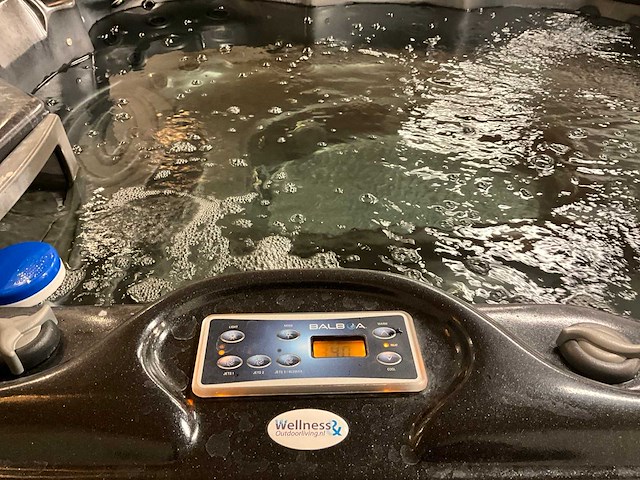 Jacuzzi - afbeelding 12 van  14