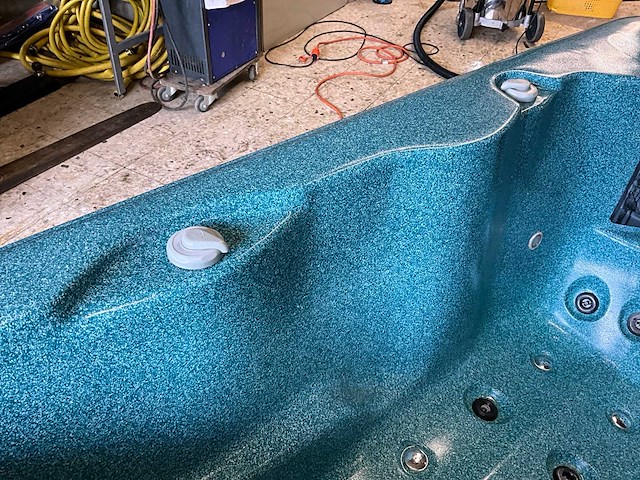 Jacuzzi - afbeelding 4 van  14