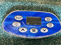Jacuzzi - afbeelding 5 van  14