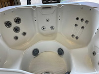 Jacuzzi - afbeelding 11 van  13