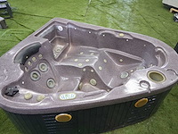 Jacuzzi - afbeelding 6 van  9