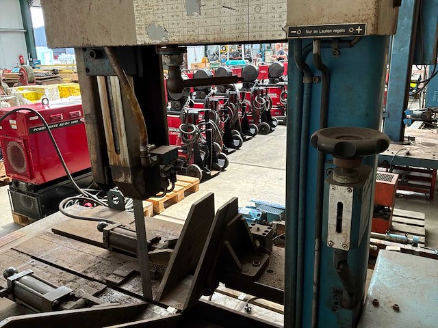 Jaespa v 380 dgh verticale metaalbandzaagmachine - afbeelding 4 van  13